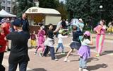 Концертно-развлекательная программа "Школьный движ"