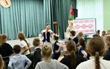 Тэатралізаваныя гульнёвыя праграмы “Хто хоча мову родную знаць, просім у “Расток” завітаць!”