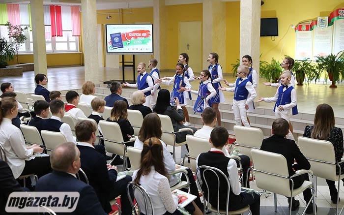 Образцовая студия эстрадного пения "Браво!" на страницах Молодечненской газеты
