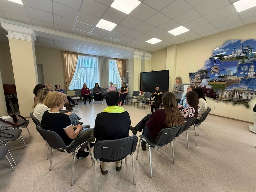 Психологический тренинг «Фундамент: работа с текущим стрессом и восстановление контакта с собой»