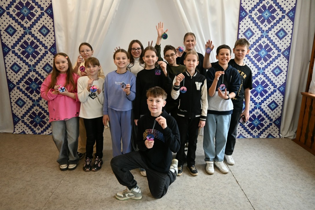 Мастер-класс "Брелок - ТикТок" для учащихся ГУО "Гимназия-колледж искусств г. Молодечно"