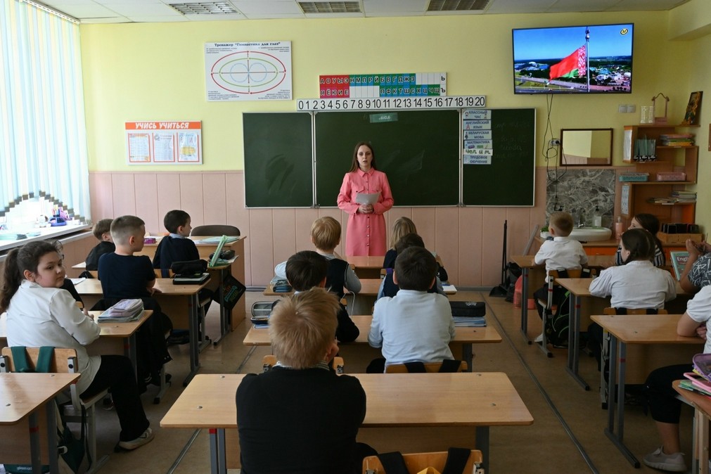 Круглый стол «В символах государства – история моего народа»