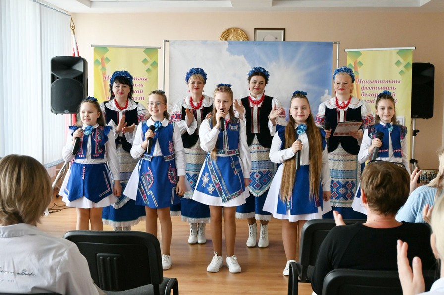 Концертная программа «Родныя песні ў кожнае сэрца»